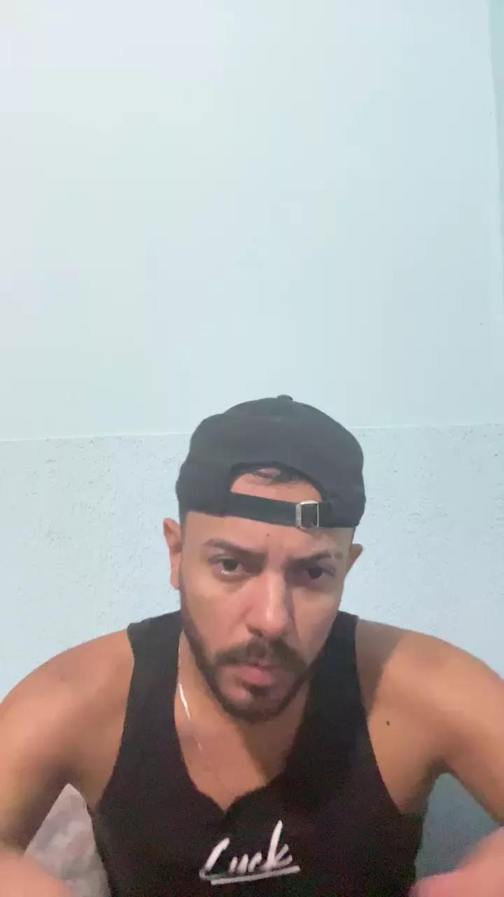 Allanzitto31 on Cam4 