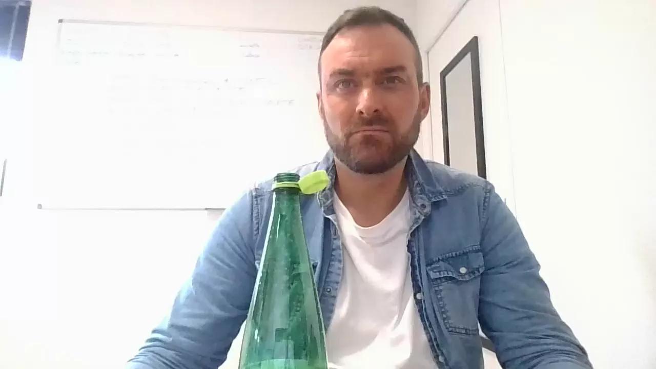 amant35_x on Cam4 
