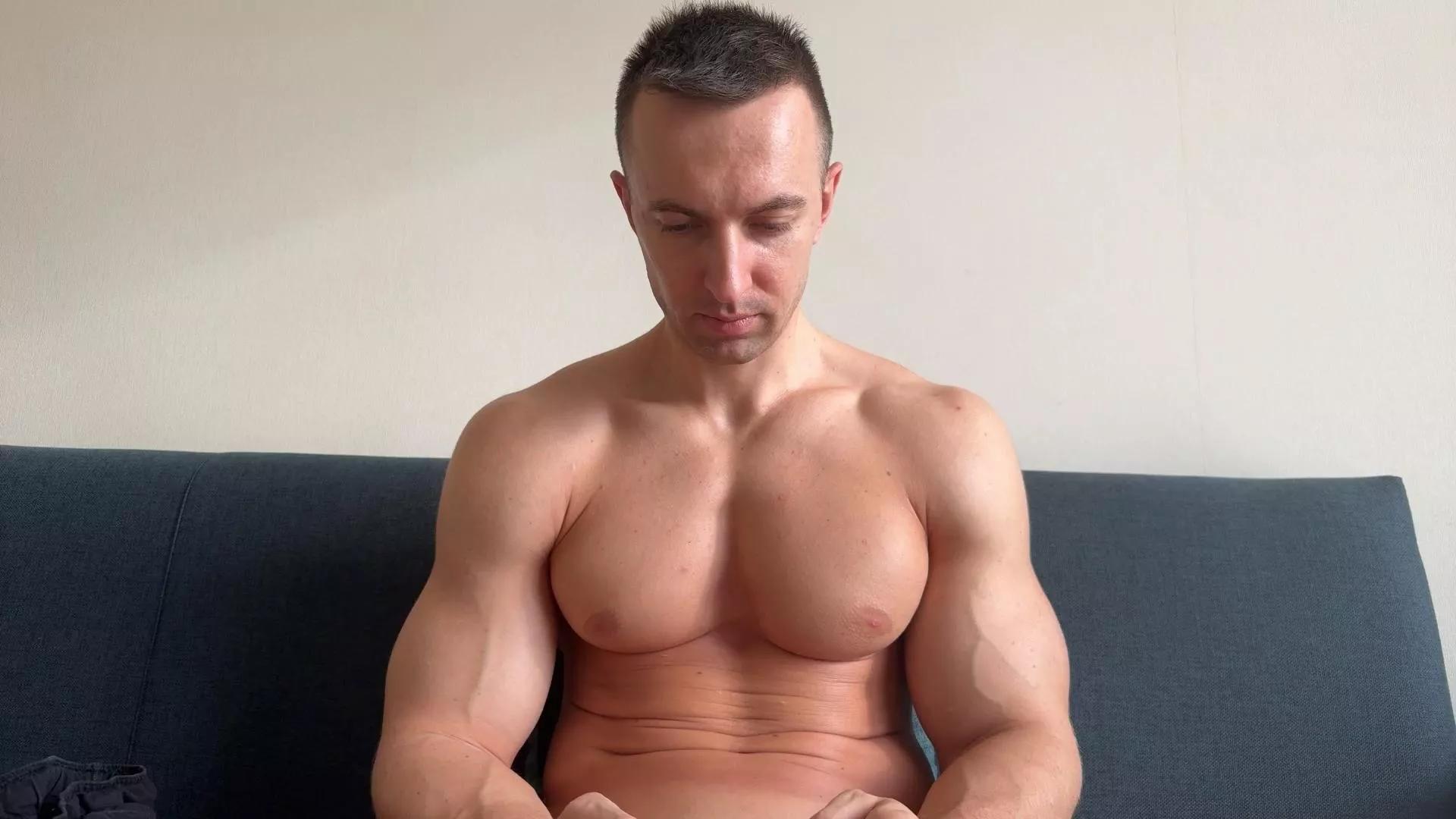 andy_pecman on Cam4 