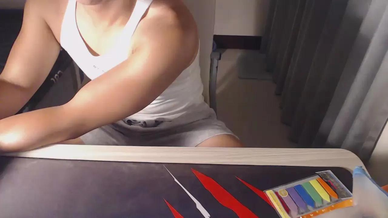 Aqu_01 on Cam4 