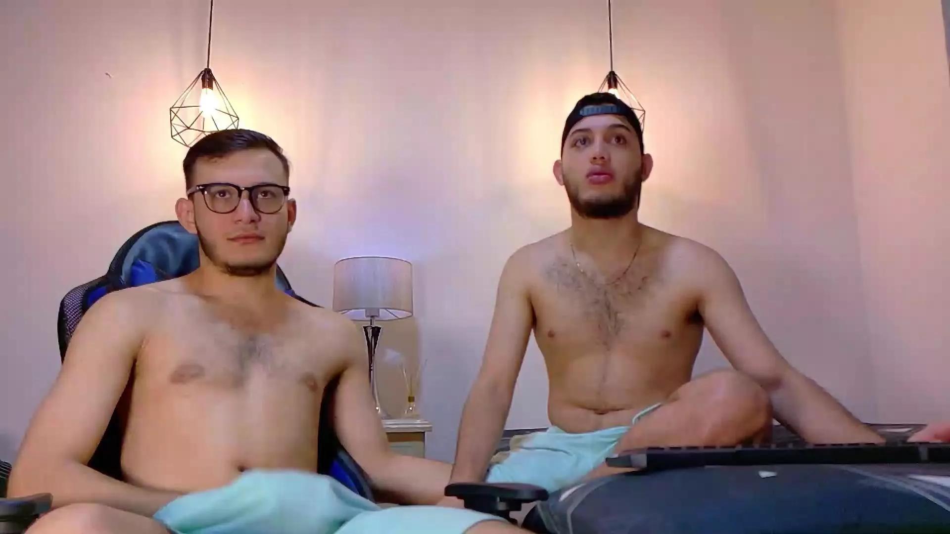 Billyytomy on Cam4 