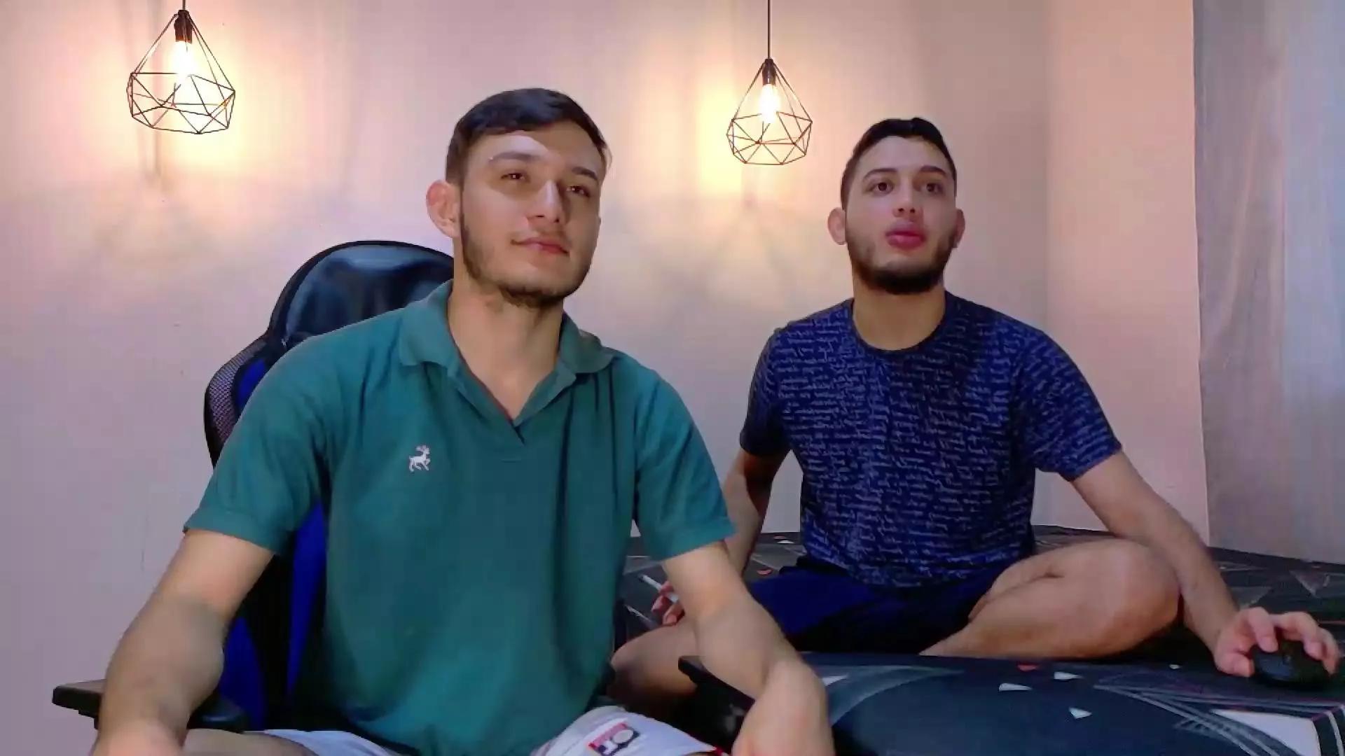 Billyytomy on Cam4 