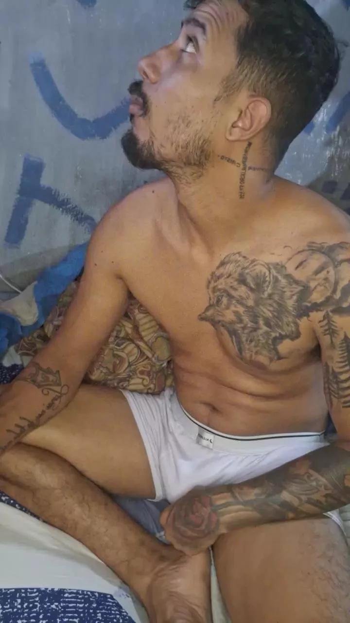 Chilenohh on Cam4 
