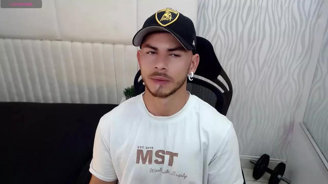 dylan_jacobx on Cam4 