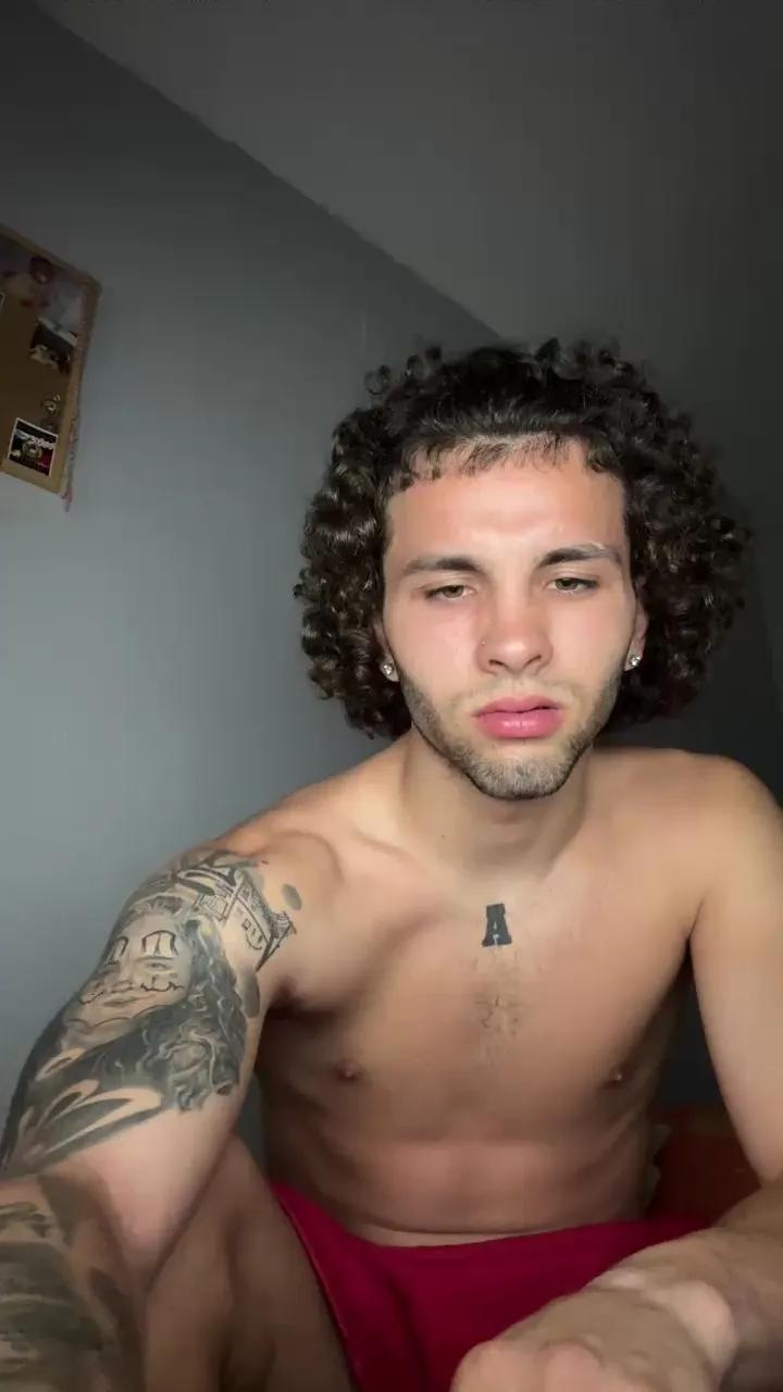 Elnene7777 on Cam4 