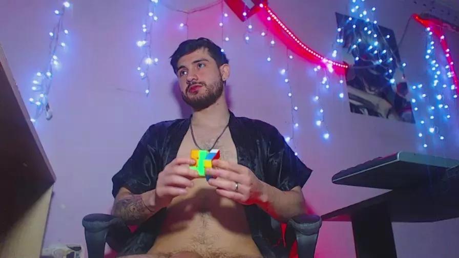 Enzo_latin