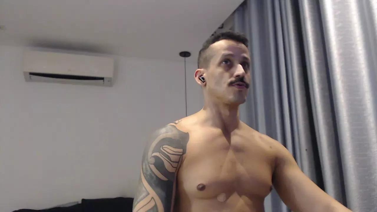 GATOXXLBR on Cam4 