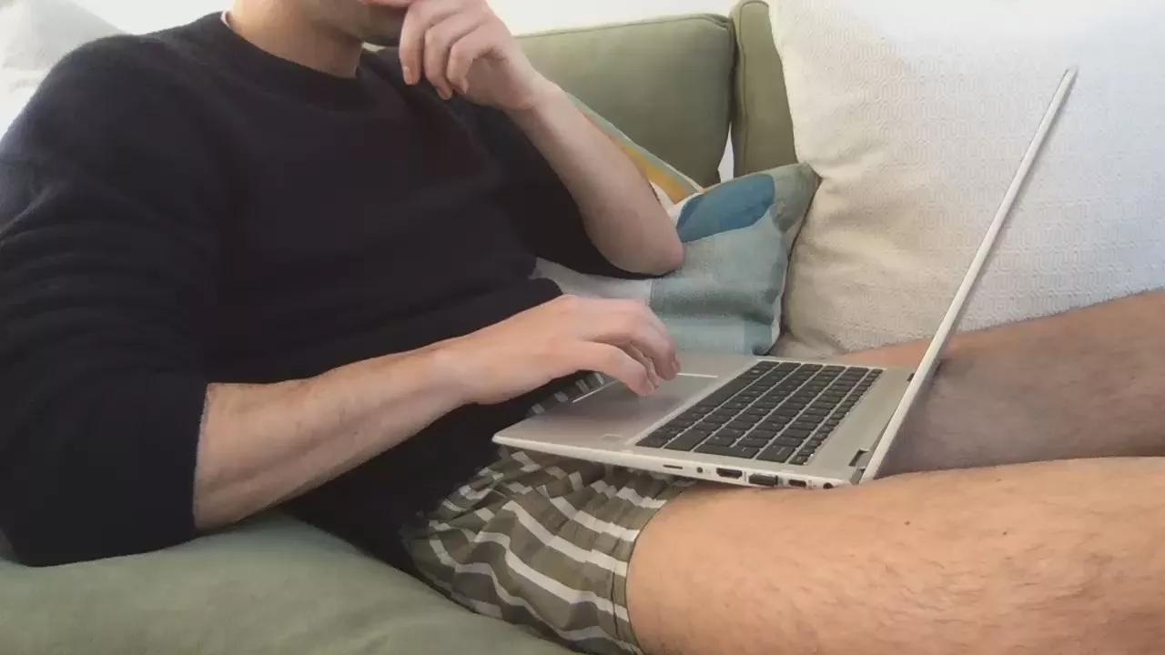 GCreturns on Cam4 