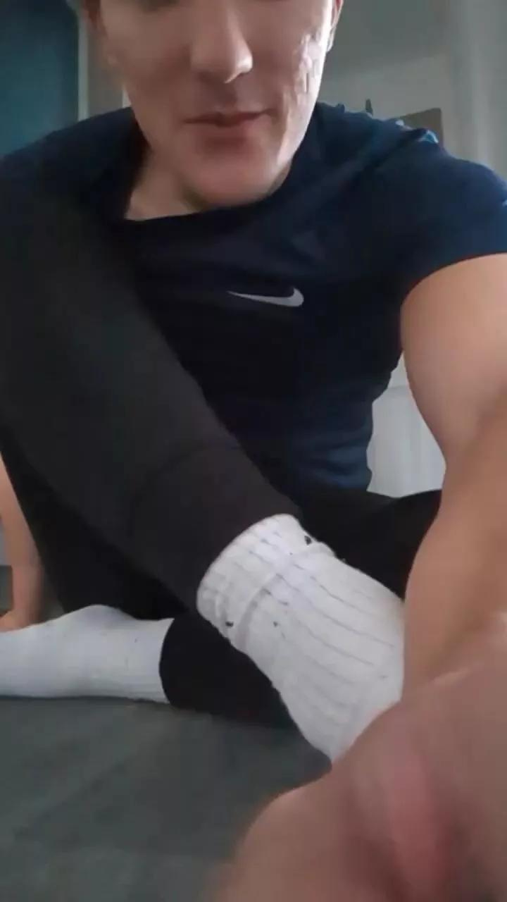 Hornyking6969