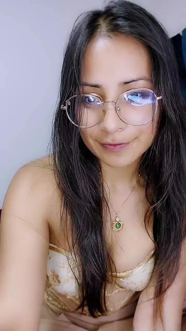 Jade_Zephyra on Cam4 