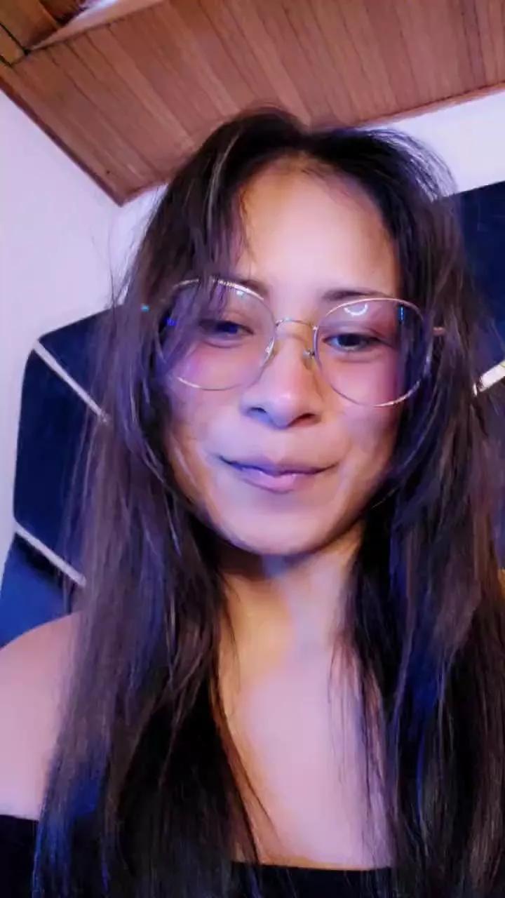 Jade_Zephyra on Cam4 
