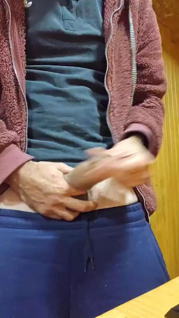 Kristopher35 on Cam4 