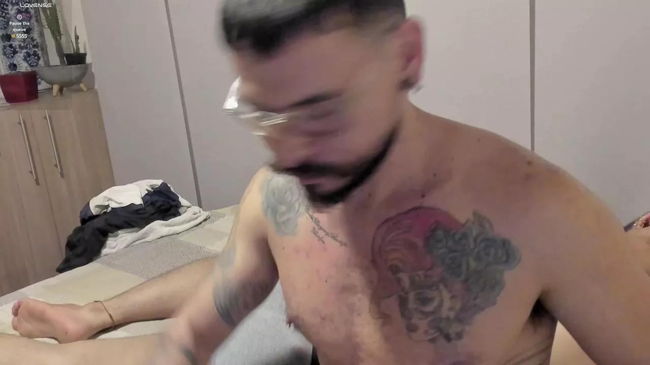 leondevereda on Cam4 