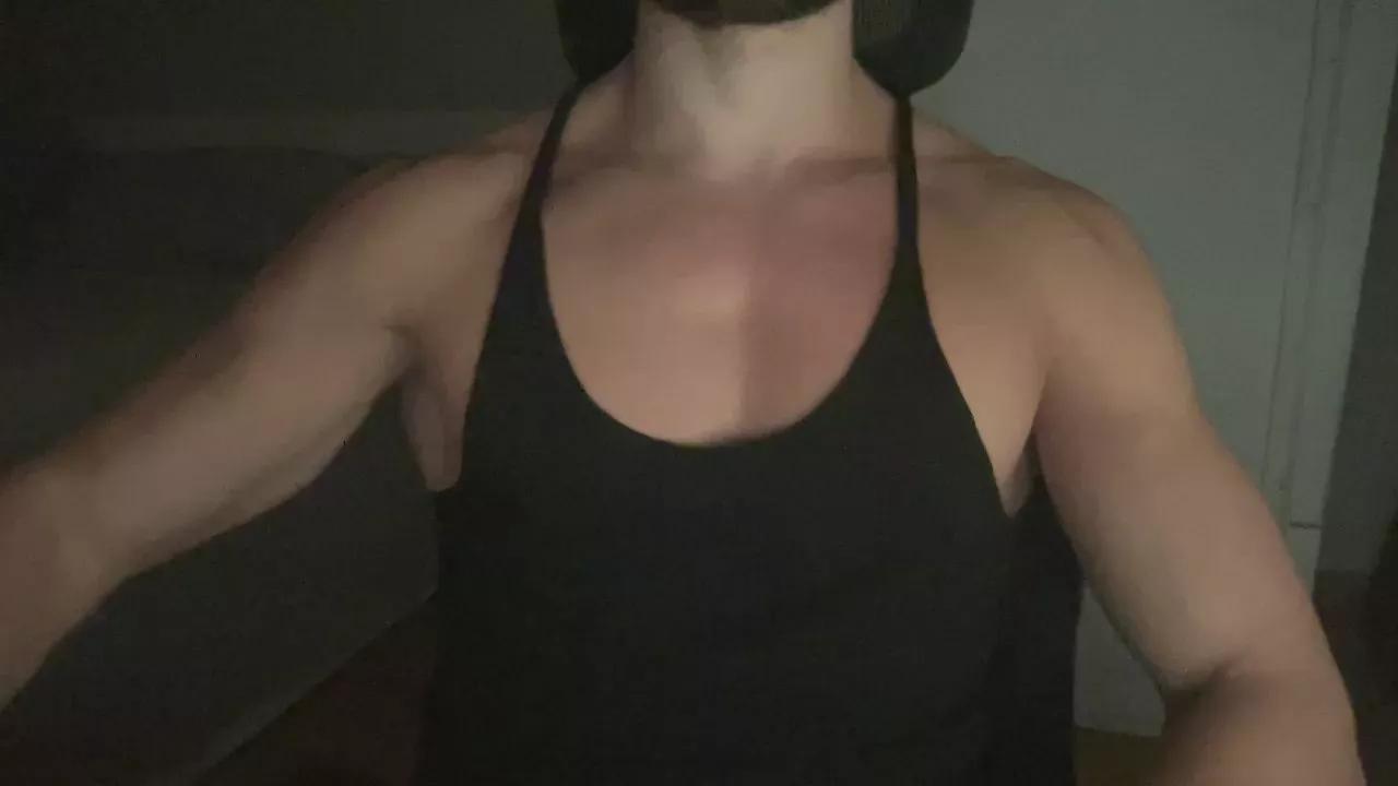 MarcFitnessX on Cam4 