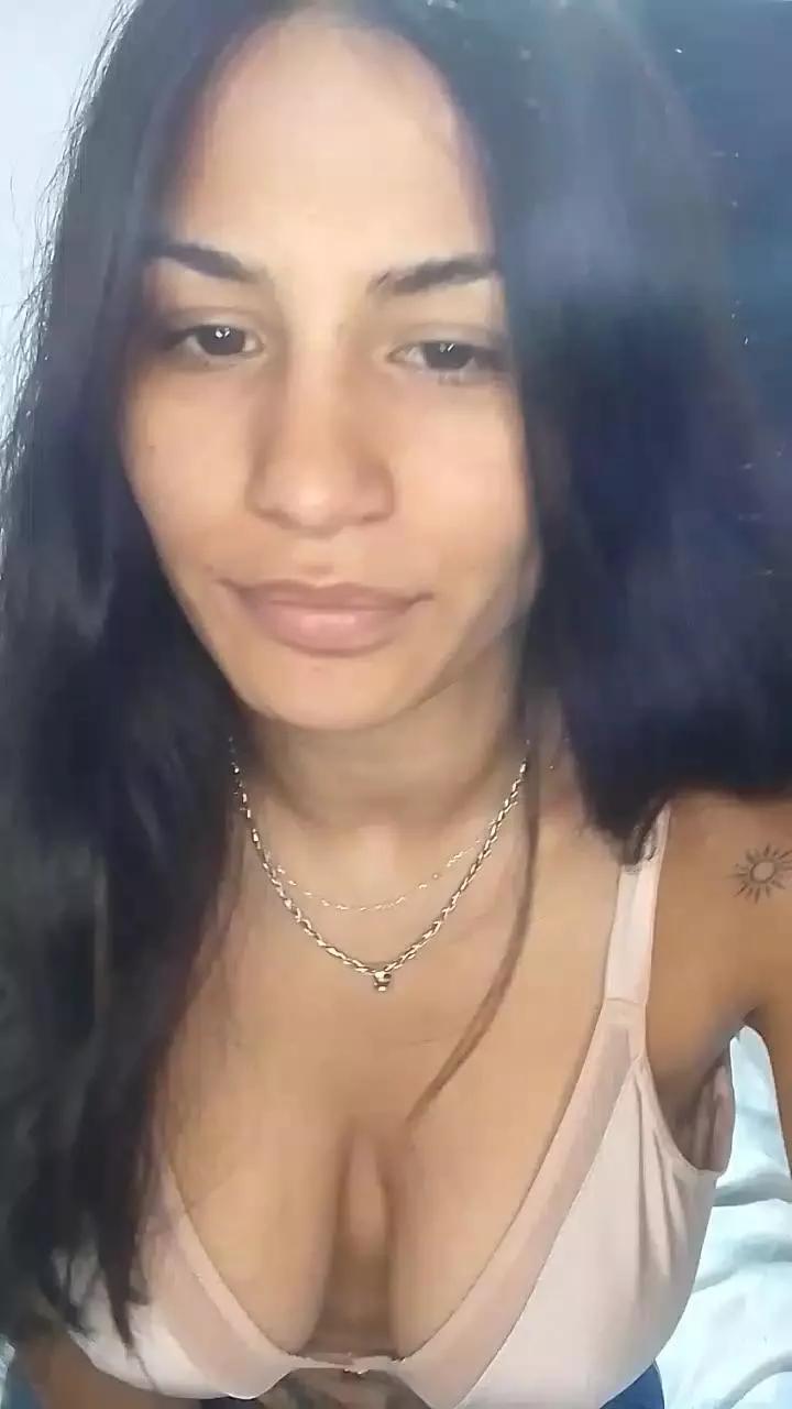 MICALOVERS on Cam4 