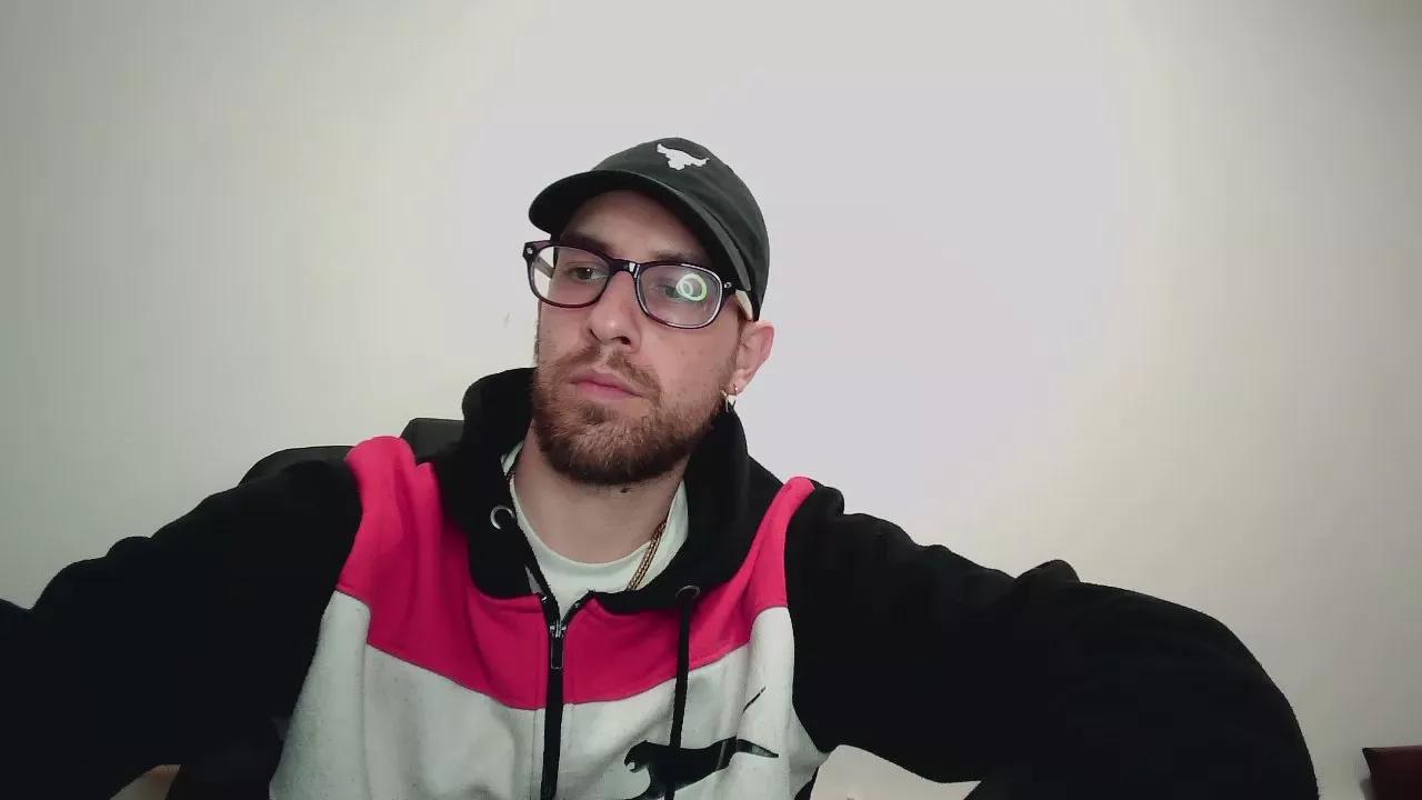 mikealcorleone on Cam4 