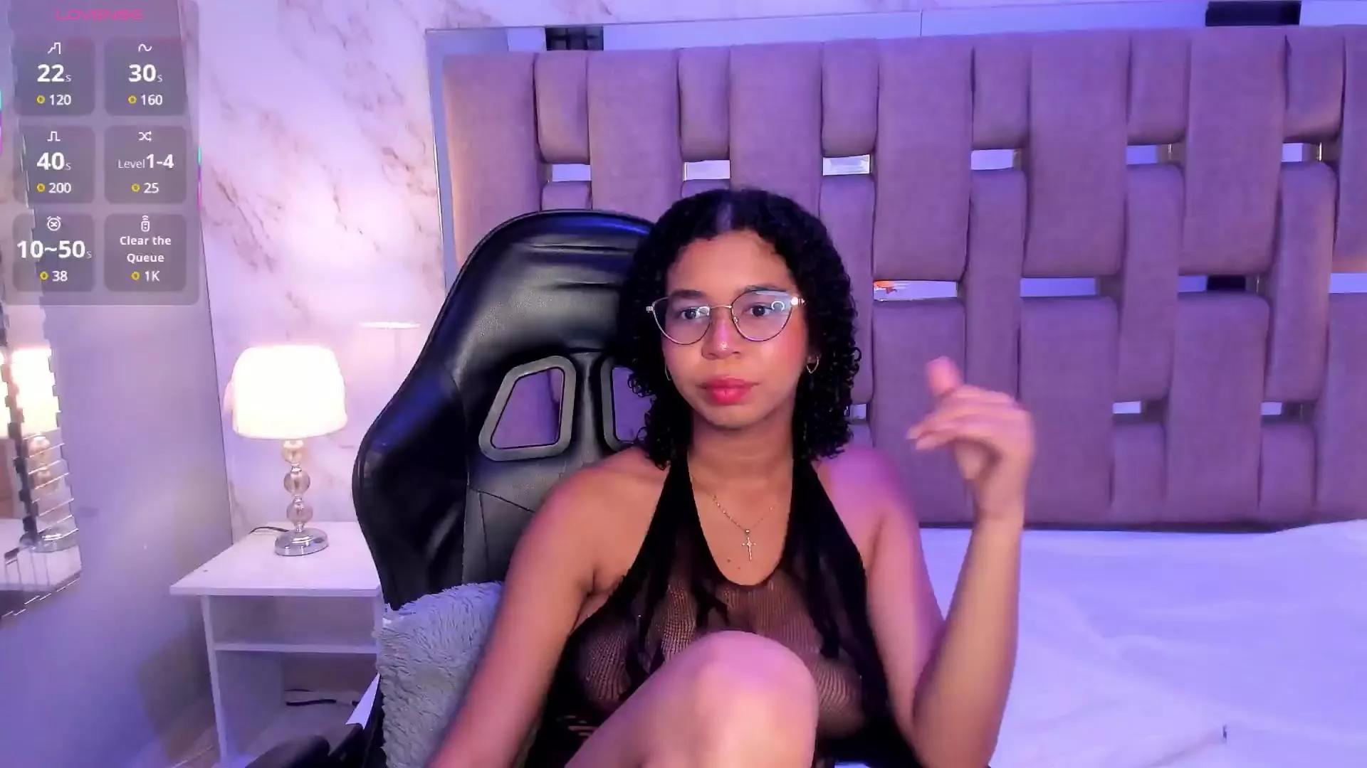 MilaHall on Cam4 