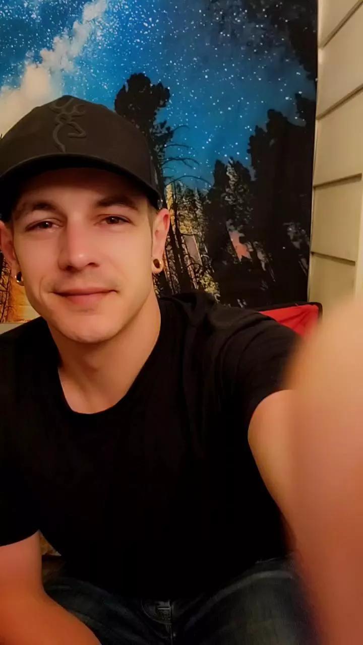 Naturesbest951 on Cam4 