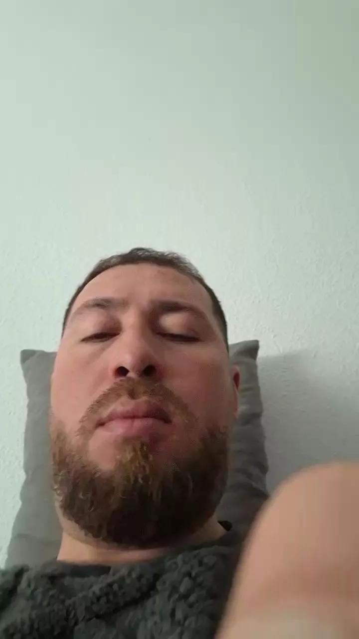 Thomast85 on Cam4 