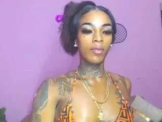 badgiirlx on CamSoda 