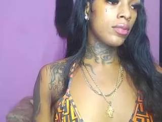 badgiirlx on CamSoda 