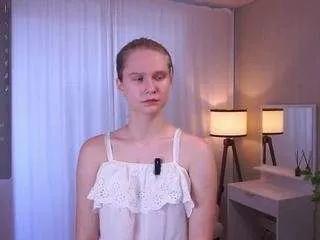 catewatey on CamSoda 