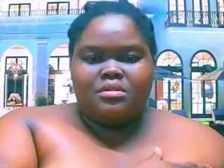 ebonyhotbuns on CamSoda 