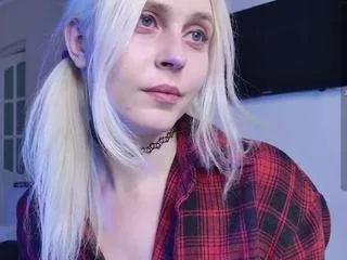 happydora on CamSoda 