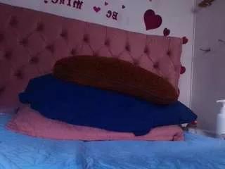kim-bella on CamSoda 