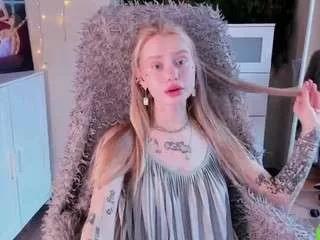 malenaernman on CamSoda