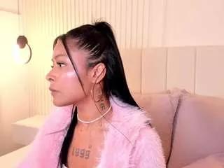 nakyra-bell