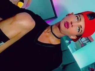 sexy-isabella on CamSoda 