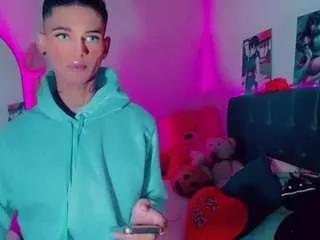 sexy-isabella on CamSoda 