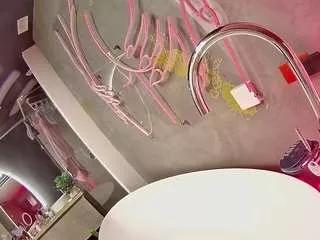 voyeurcam-casa-salsa-bathtub-pov on CamSoda 