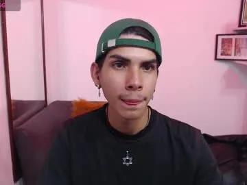 david_925_ — GOAL: Naked, kisses and Flex [80 tokens remaining] WelCUM guys!Tip menu is active /tipmenu to see it #latino #bbc #lovense #bigdick #18