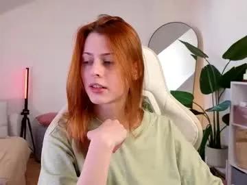 doll_lesli — Slapping ass while shaking [300 tokens left] #redhead, #c2c, #bigass, #natural, #bigboobs