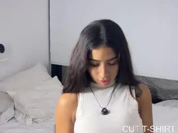 julia_mendes — Goal: TRUTH OR DARE EVERY 50TKS [28 tokens left] #new #18 #bigboobs #young #bigass