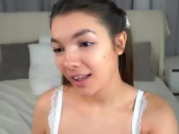 linettedennett — GOAL:MAKE ME SO WET WITH DOMI IN MY PANTIES Hi everyone, if you want to see perfect body shapes and curves  #bigass #cute #bigtits #18 #shy [551 tokens remaining]