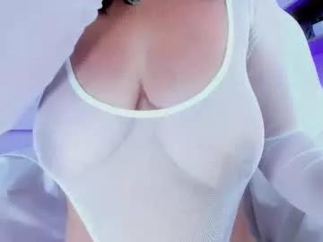 millie_brown21