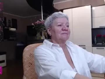 roxana_brooks — doggy shakes #milf #bigboobs #mature #lovense #mommy [88 tokens remaining]