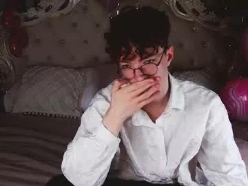 trevorbenson on Chaturbate 