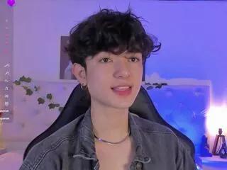elliot_soleil on Flirt4Free 