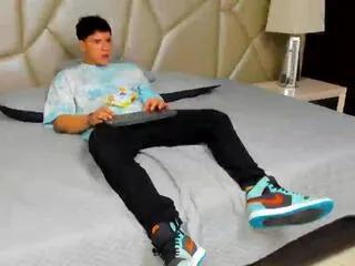 roxanne_tobias on Flirt4Free 