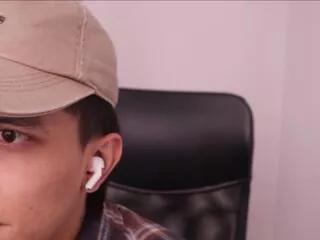 tony_hoffa on Flirt4Free 