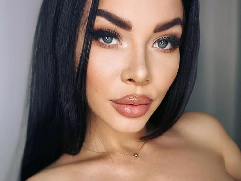 CaitlynEva on LiveJasmin 