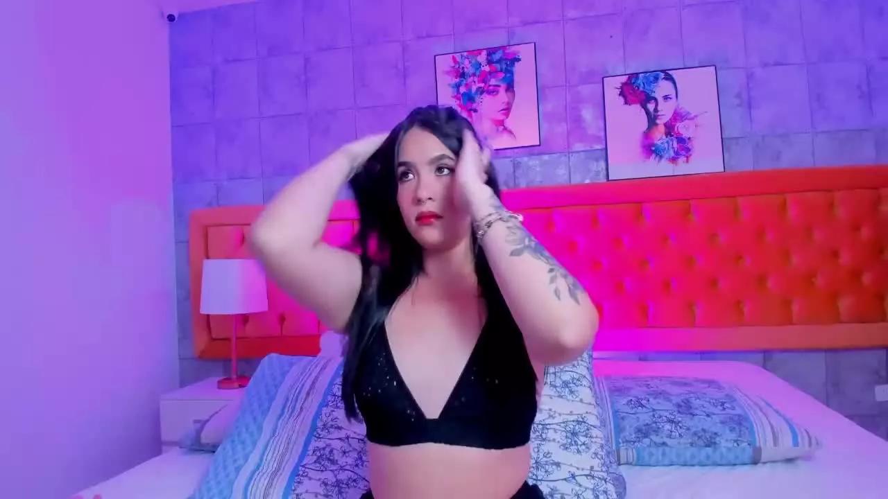 ArianaBlacke on Streamray 