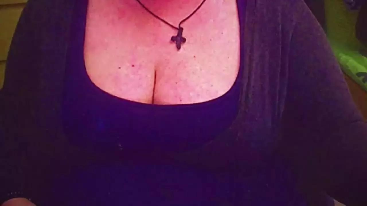 mayalove6969 on Streamray 