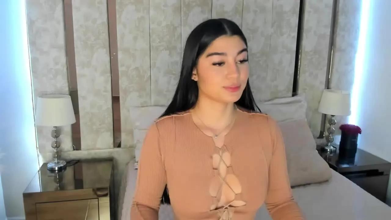 Sofiiamartinez on Streamray 