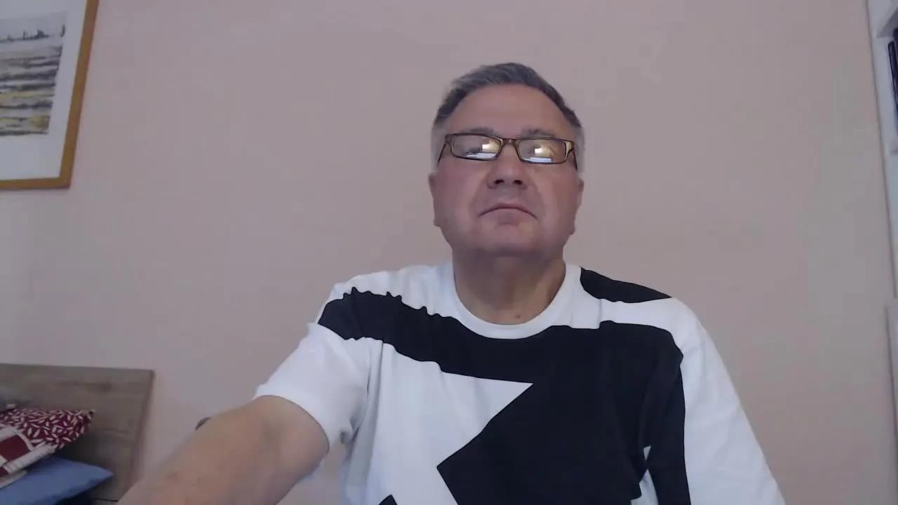 YOU6me on Streamray 