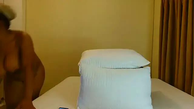ALEXABOUJEE95 on StripChat 